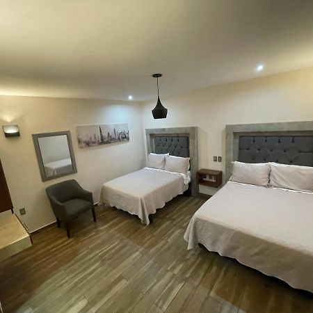 Gold Palace Hotel ซานฮวน เด ลอสลากอส ภายนอก รูปภาพ